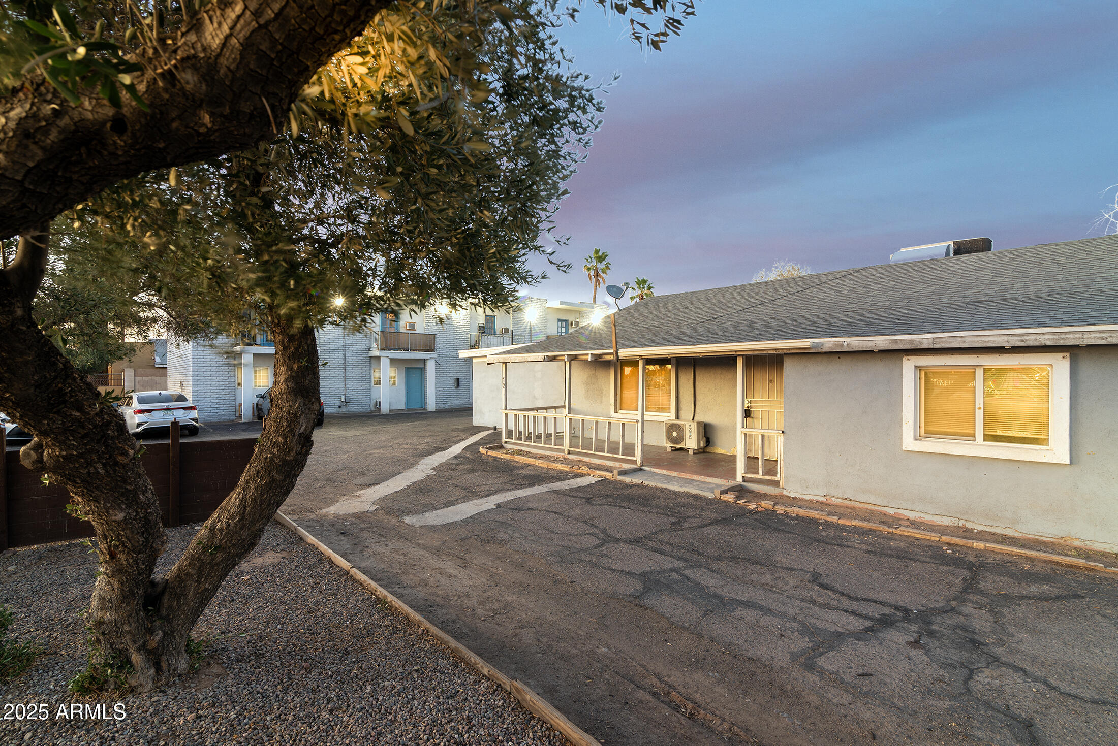 Property Photo:  525-526 N 32nd Street 1-13  AZ 85008 