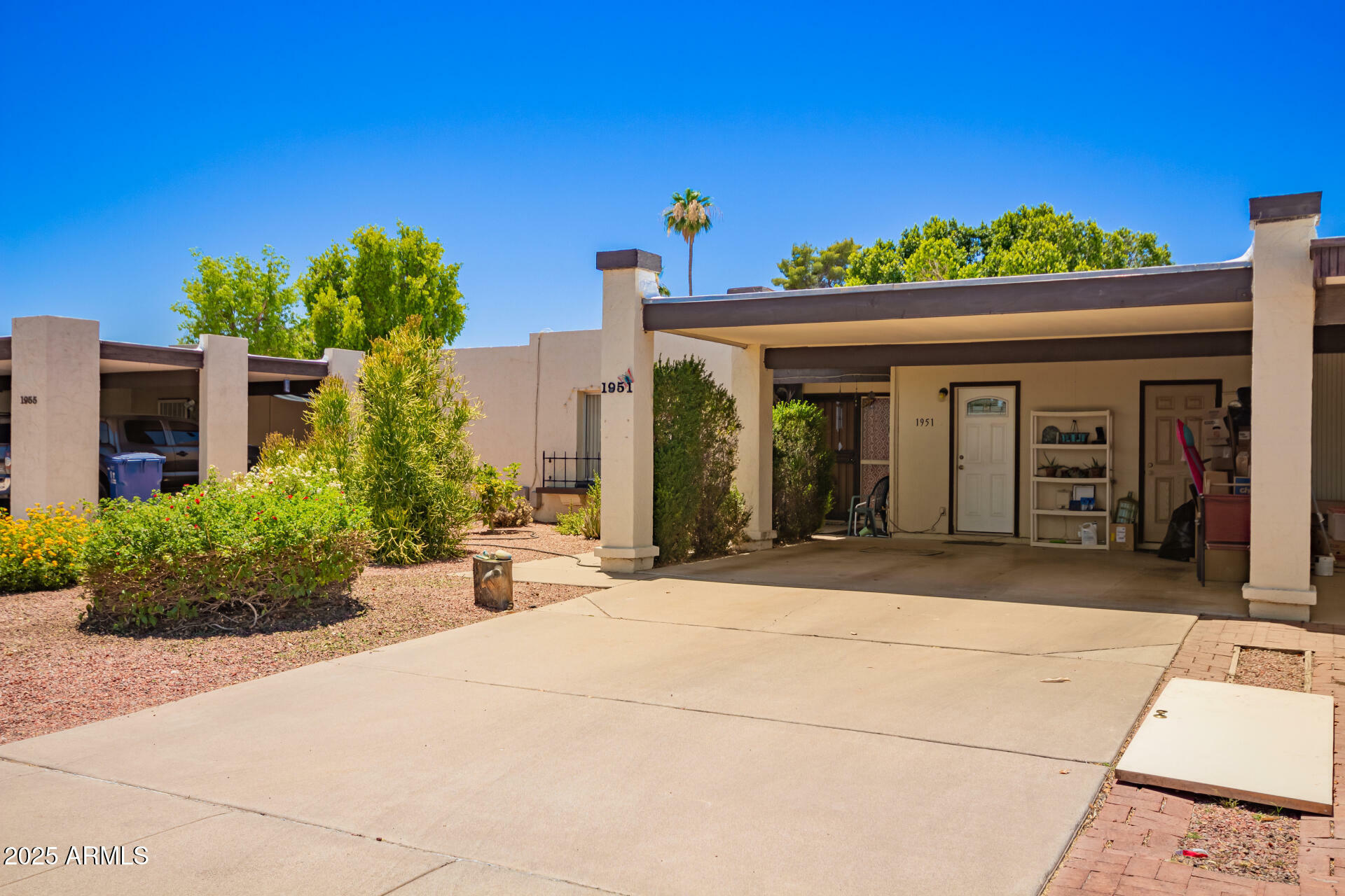Property Photo:  1951 E Del Sur Drive  AZ 85283 