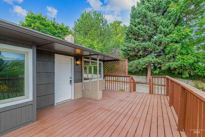 Property Photo: 630 18th Ave ID 83501