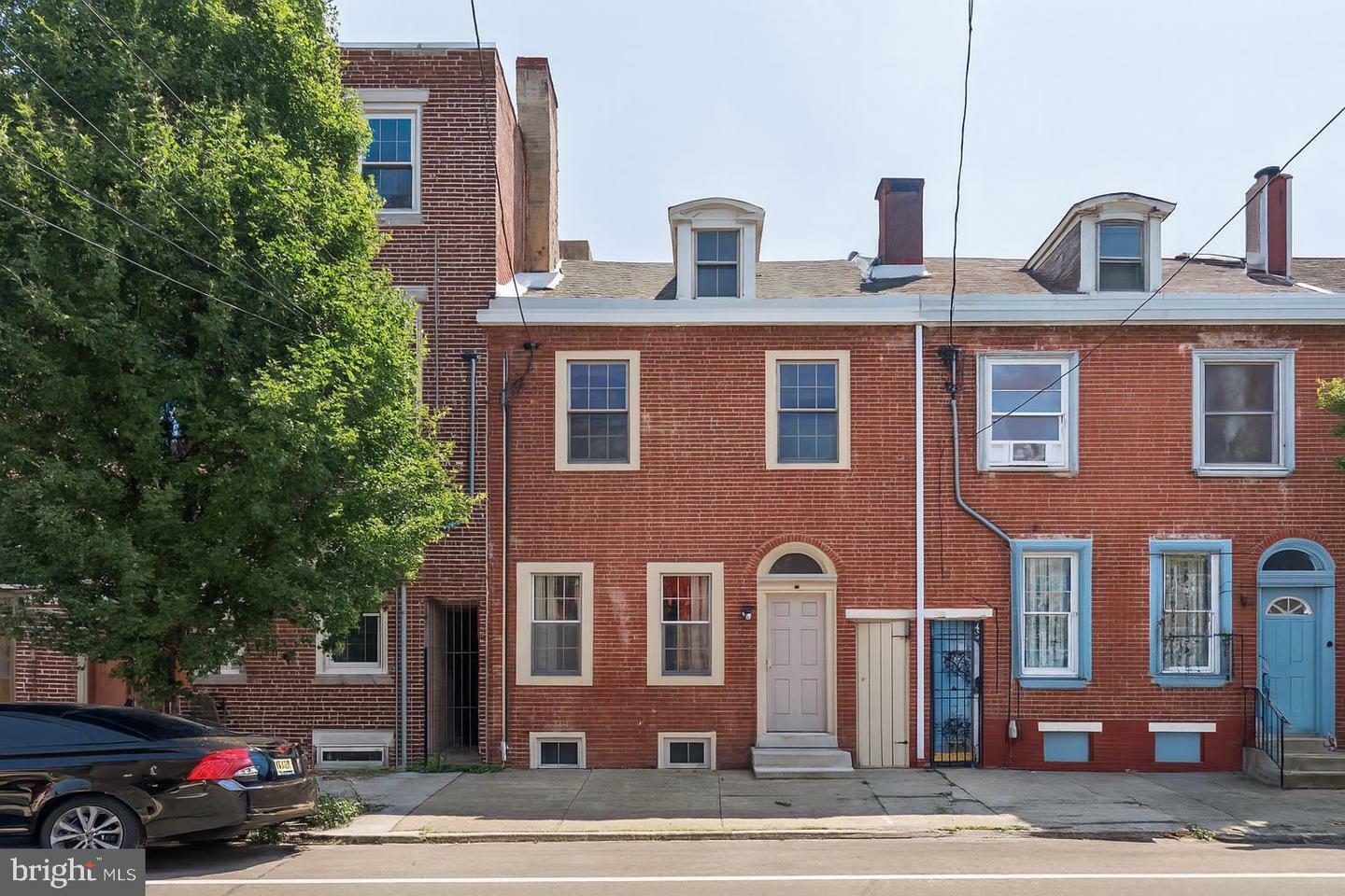 Property Photo:  805 N 5th Street  PA 19123 