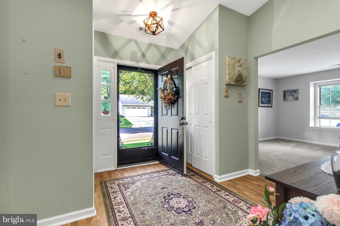Property Photo:  1 Willowwood Court  NJ 08022 