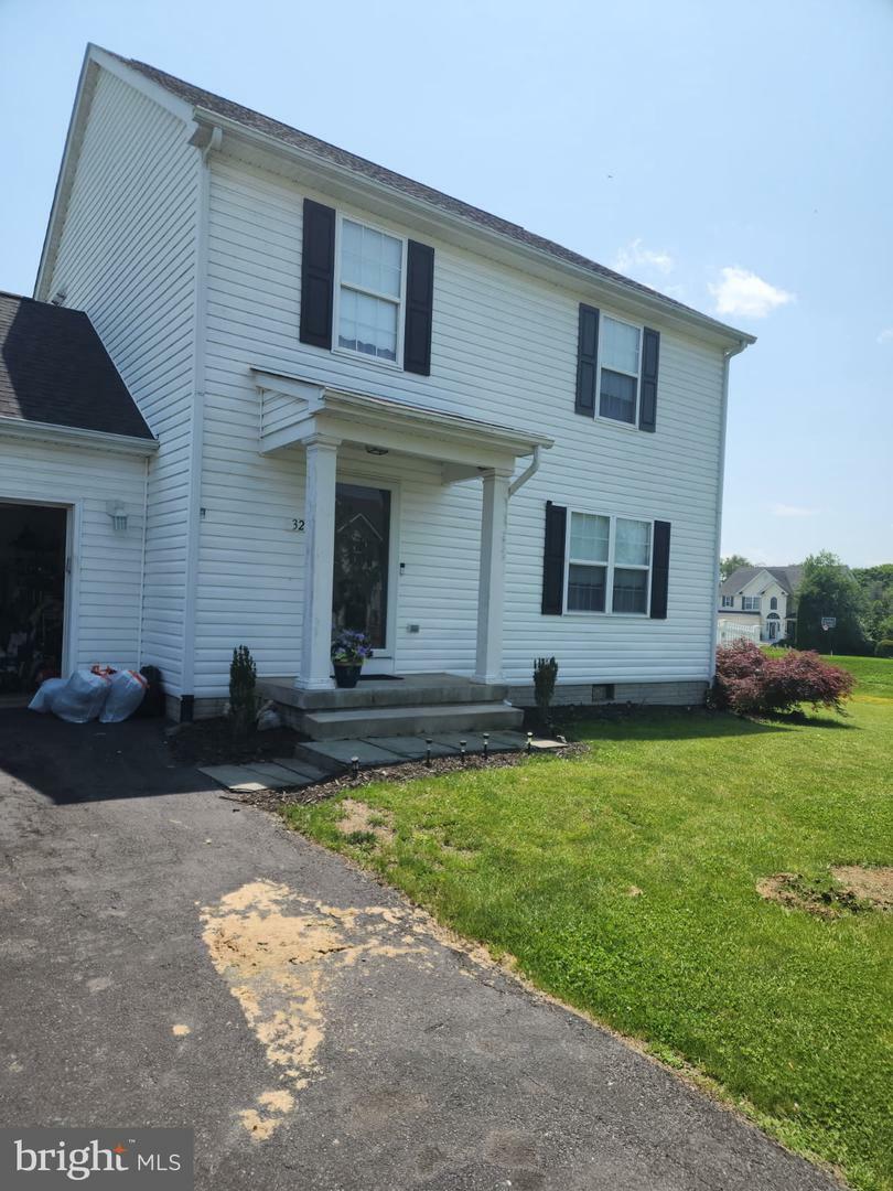 Property Photo: 32 Huttons Vireo Drive WV 25405