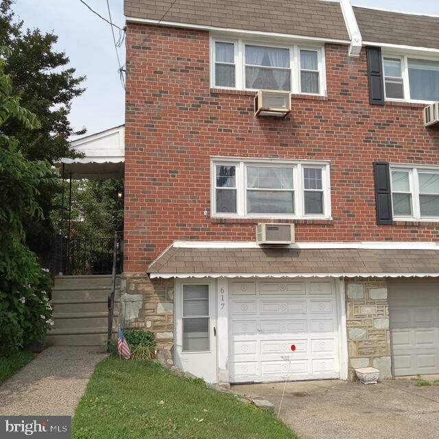 617 Hoffnagle Street  Philadelphia PA 19111 photo