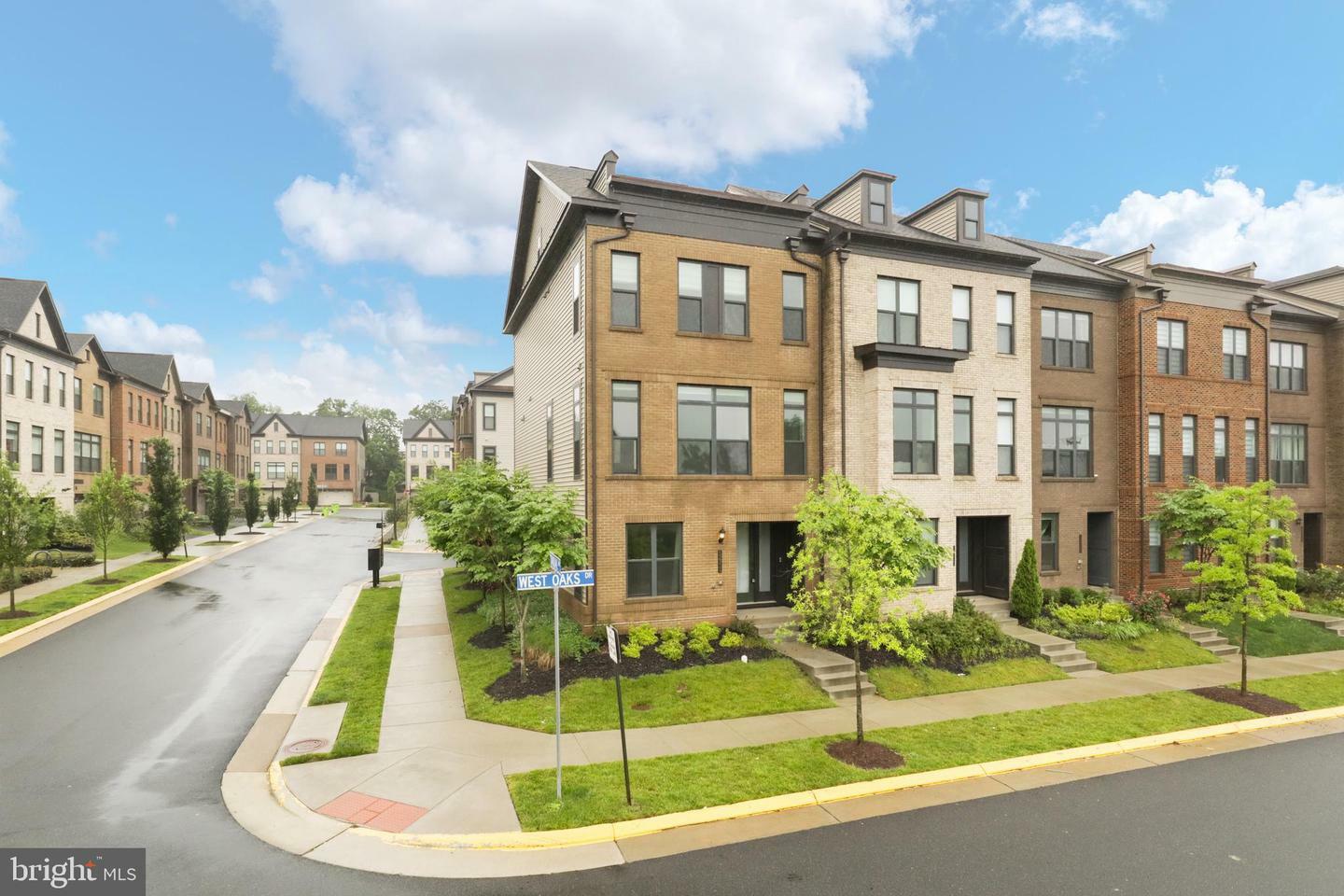 Property Photo: 12311 W Oaks Drive VA 22030