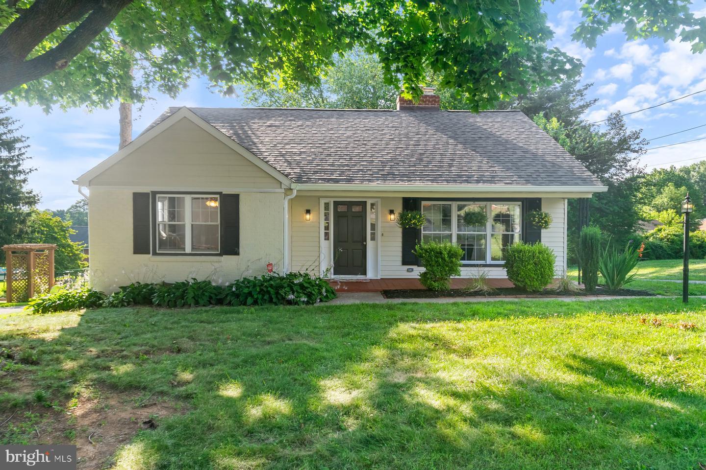 Property Photo: 803 David Avenue MD 21157