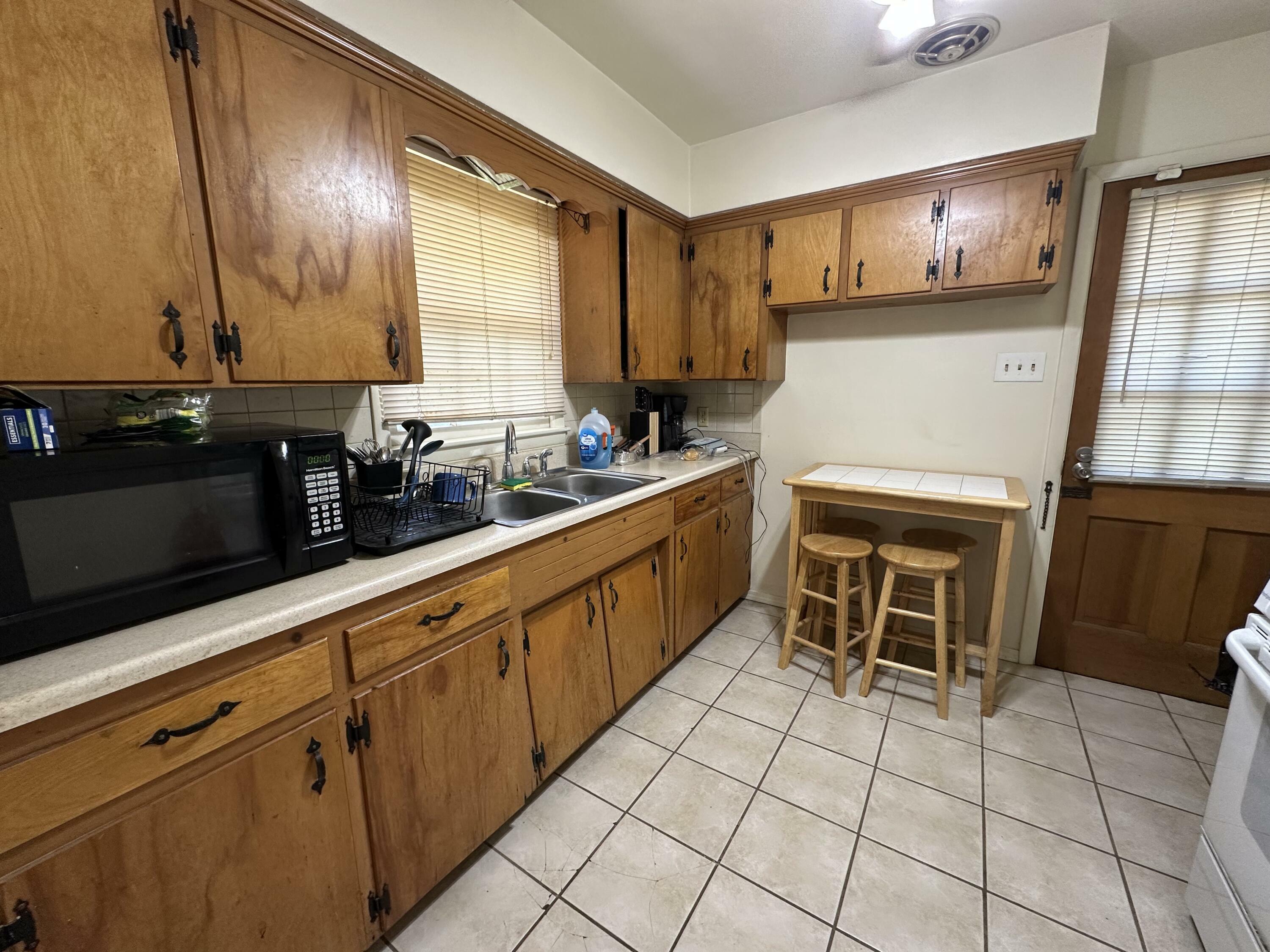 Property Photo: 304-306 Loch Ln MO 65203