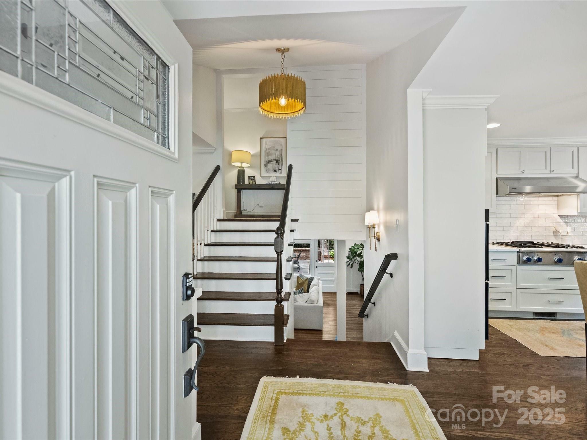 Property Photo: 5436 Topping Place NC 28209
