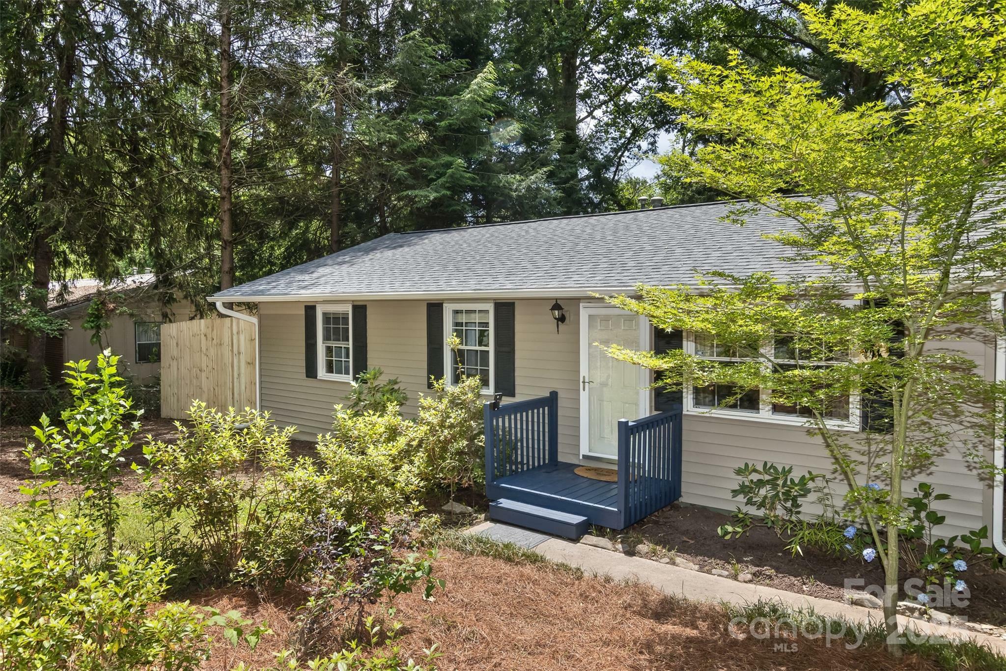 24 Evelake Drive  Asheville NC 28806 photo