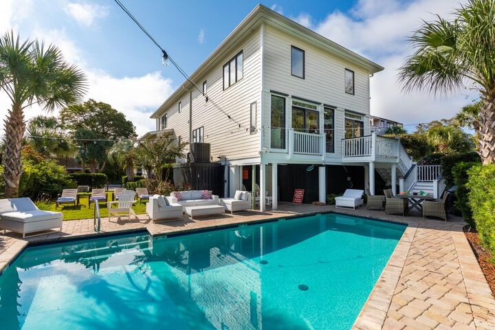 109 Carolina Boulevard  Isle of Palms SC 29451 photo