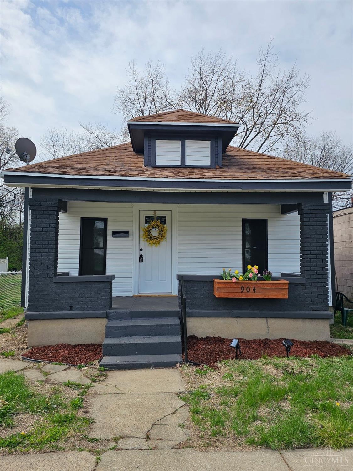 Property Photo: 904 Crawford Street OH 45044