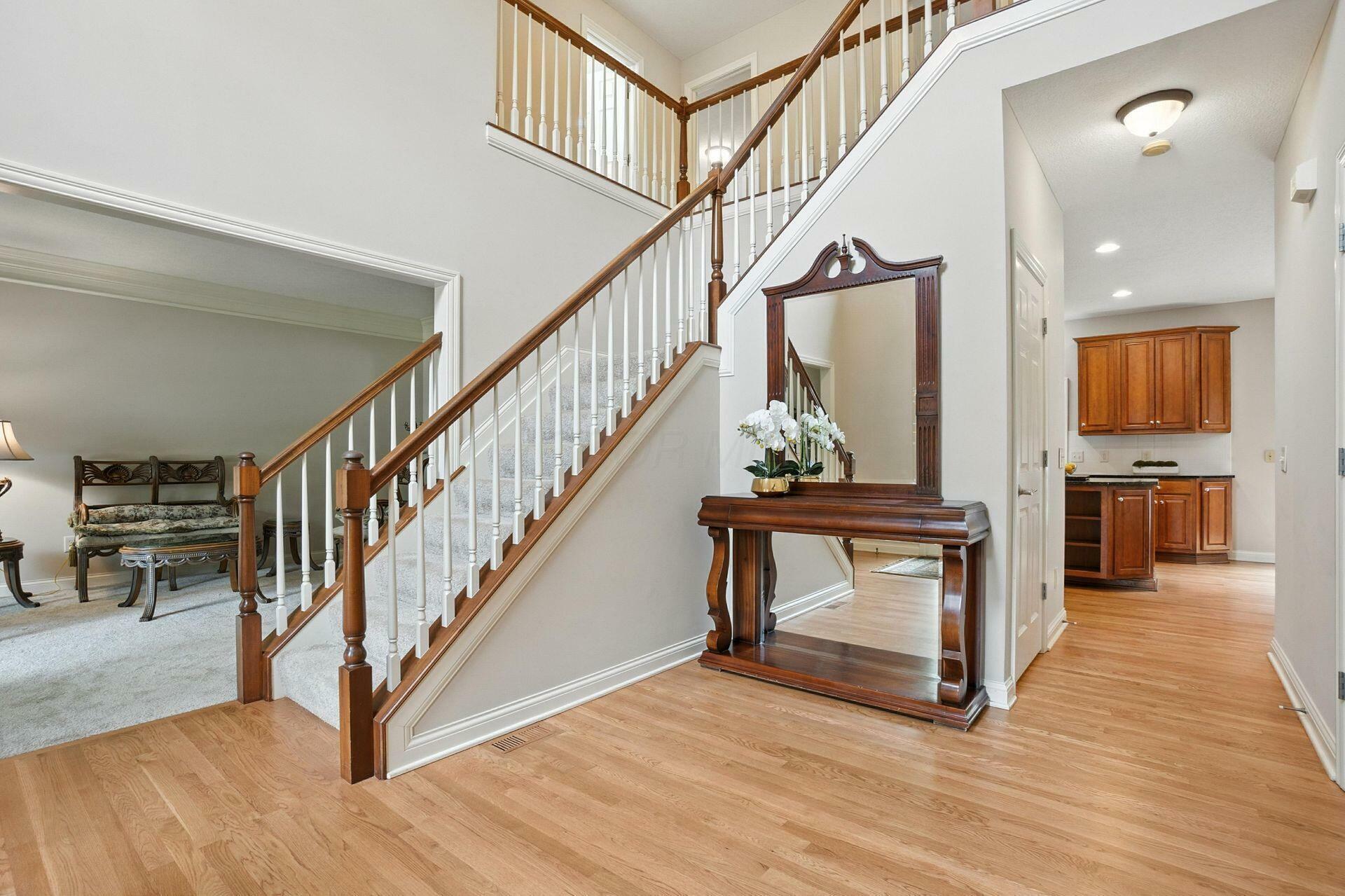 Property Photo: 2969 Laura Place OH 43035