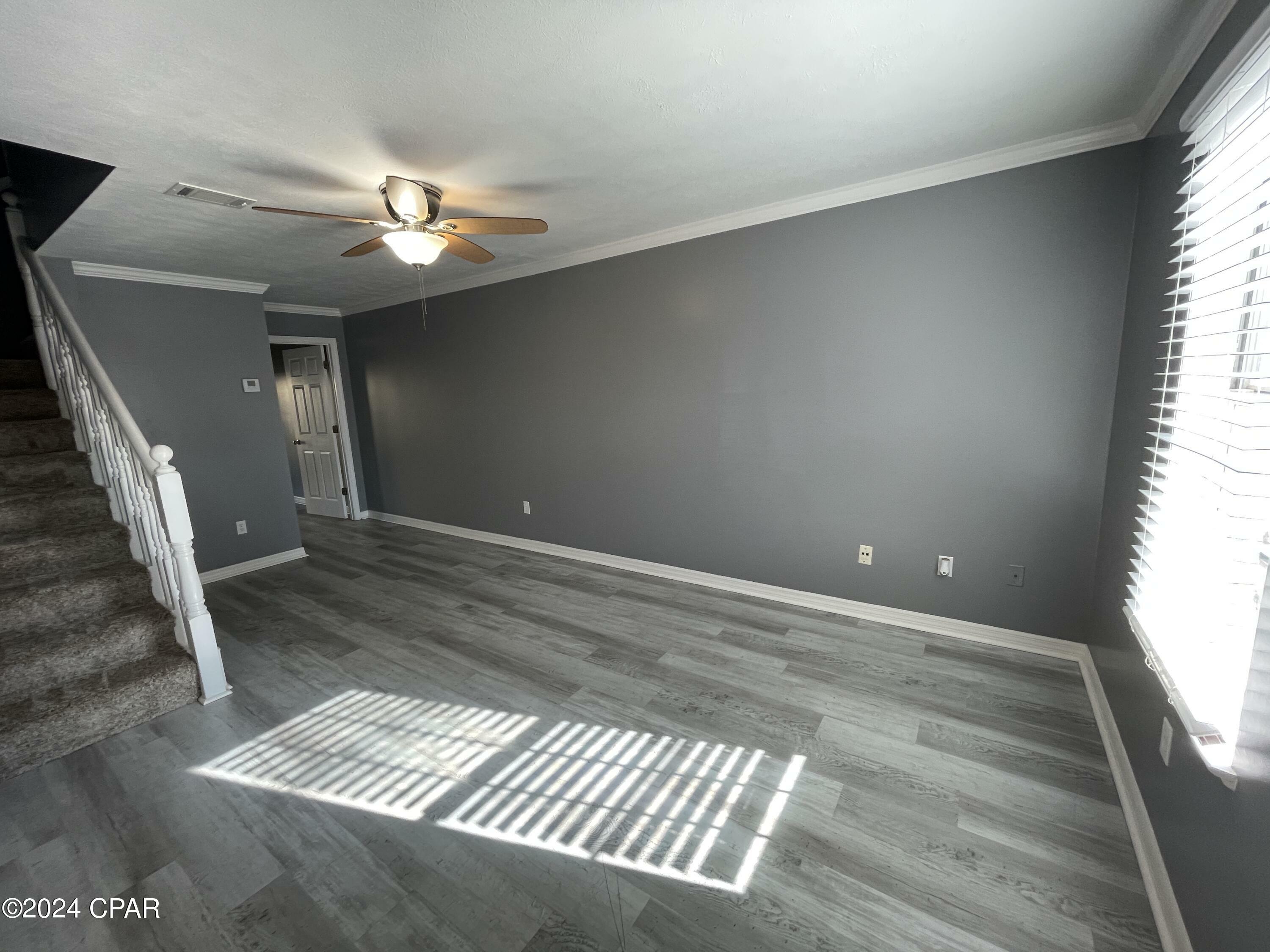 Property Photo: 127 Parker Village Circle FL 32404