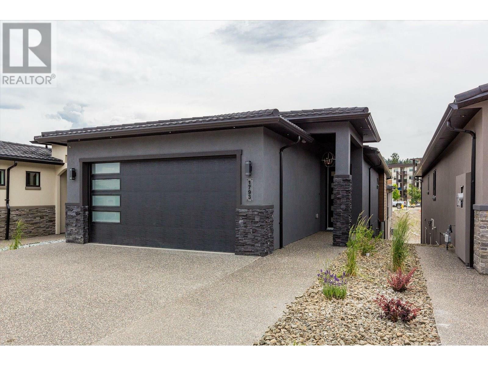 1793 Viewpoint Drive  Westbank BC V1Z 4E1 photo