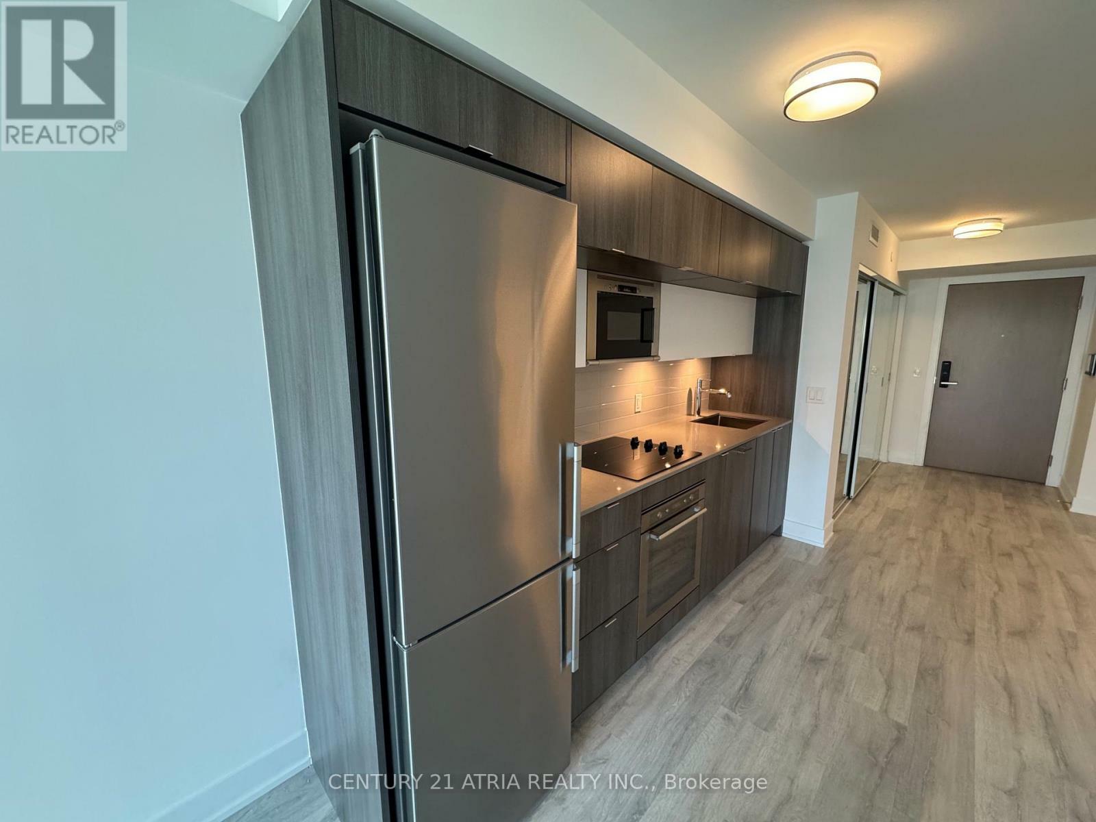 Property Photo: 575 Bloor Street East 1109 ON M4W 0B2