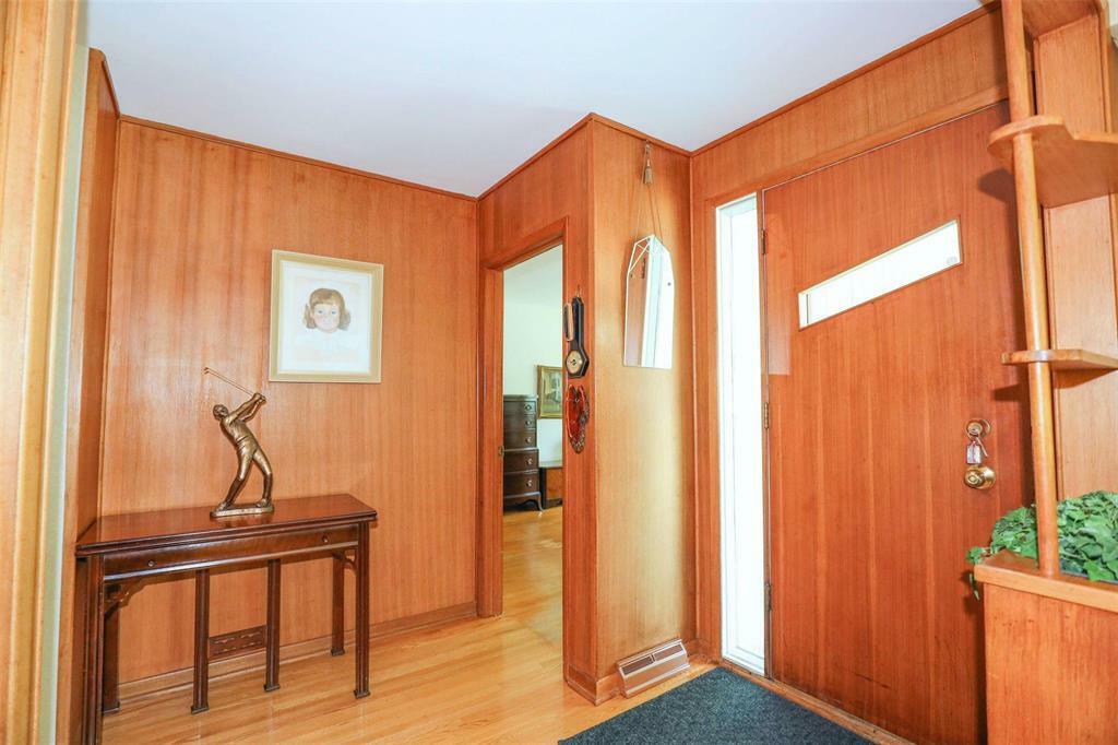 Property Photo: 12 Jupiter Bay MB R3T 0W6