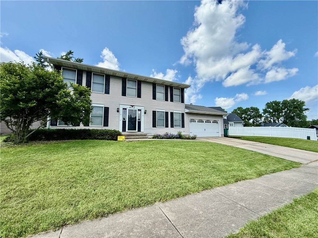 Property Photo: 3707 N Woodridge Drive IL 62526