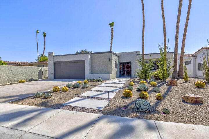 Property Photo: 43660 Elkhorn Trail CA 92211