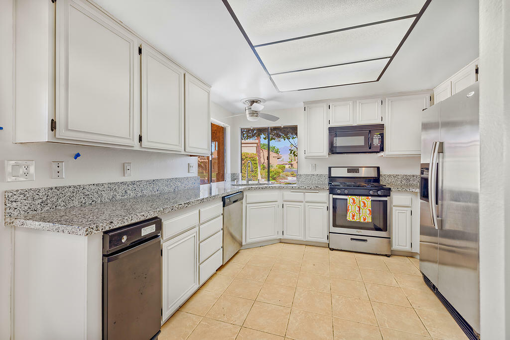 Property Photo: 44695 Monaco Circle CA 92260