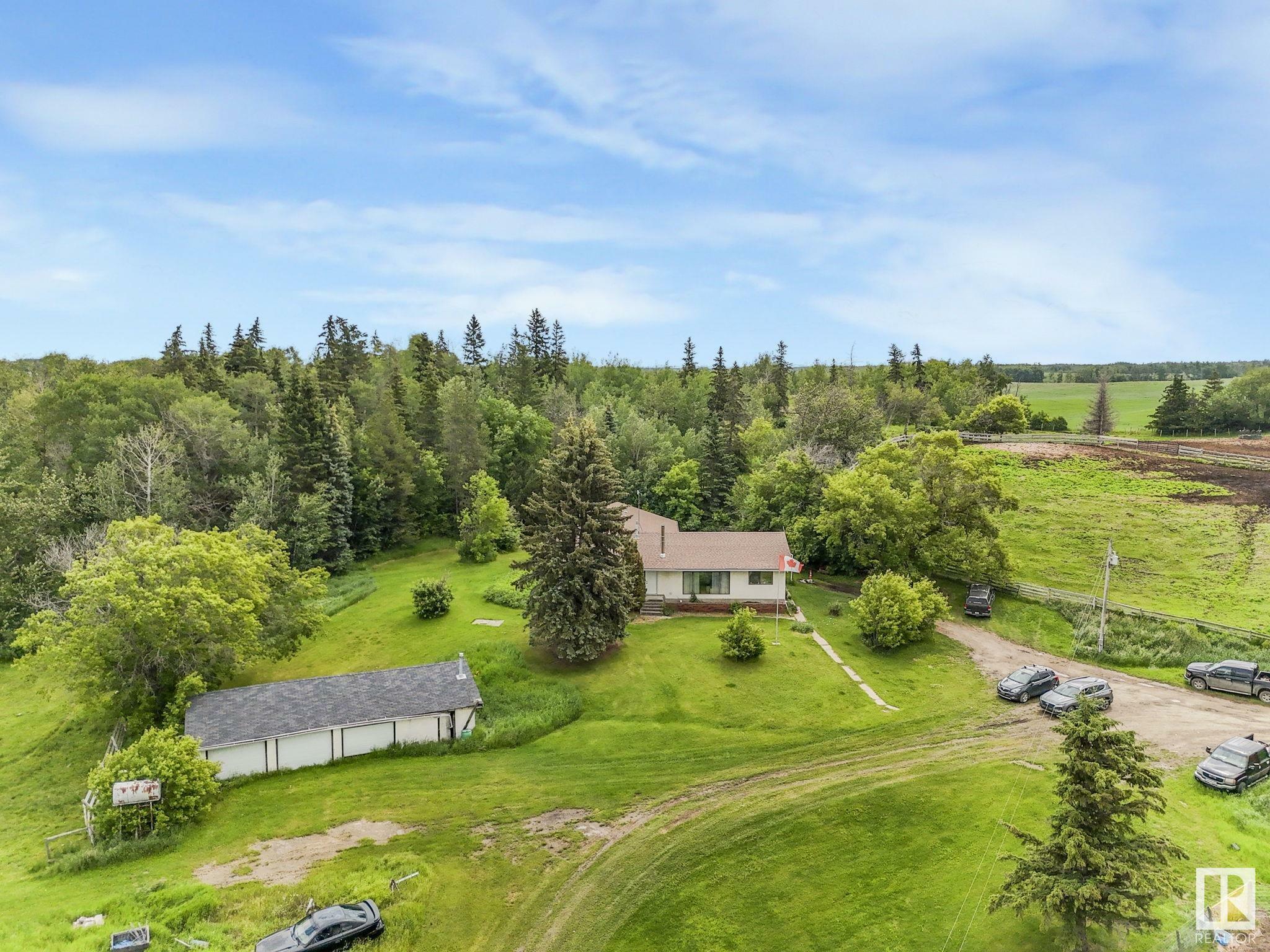 Property Photo: 51531 Highway 770 AB T7X 1X5