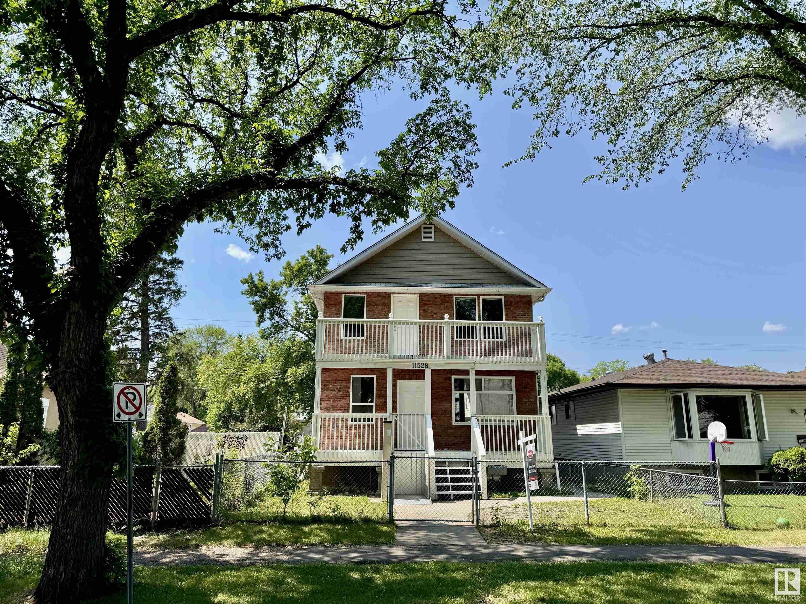 11528 85 Street NW  Edmonton AB T5B 3E2 photo