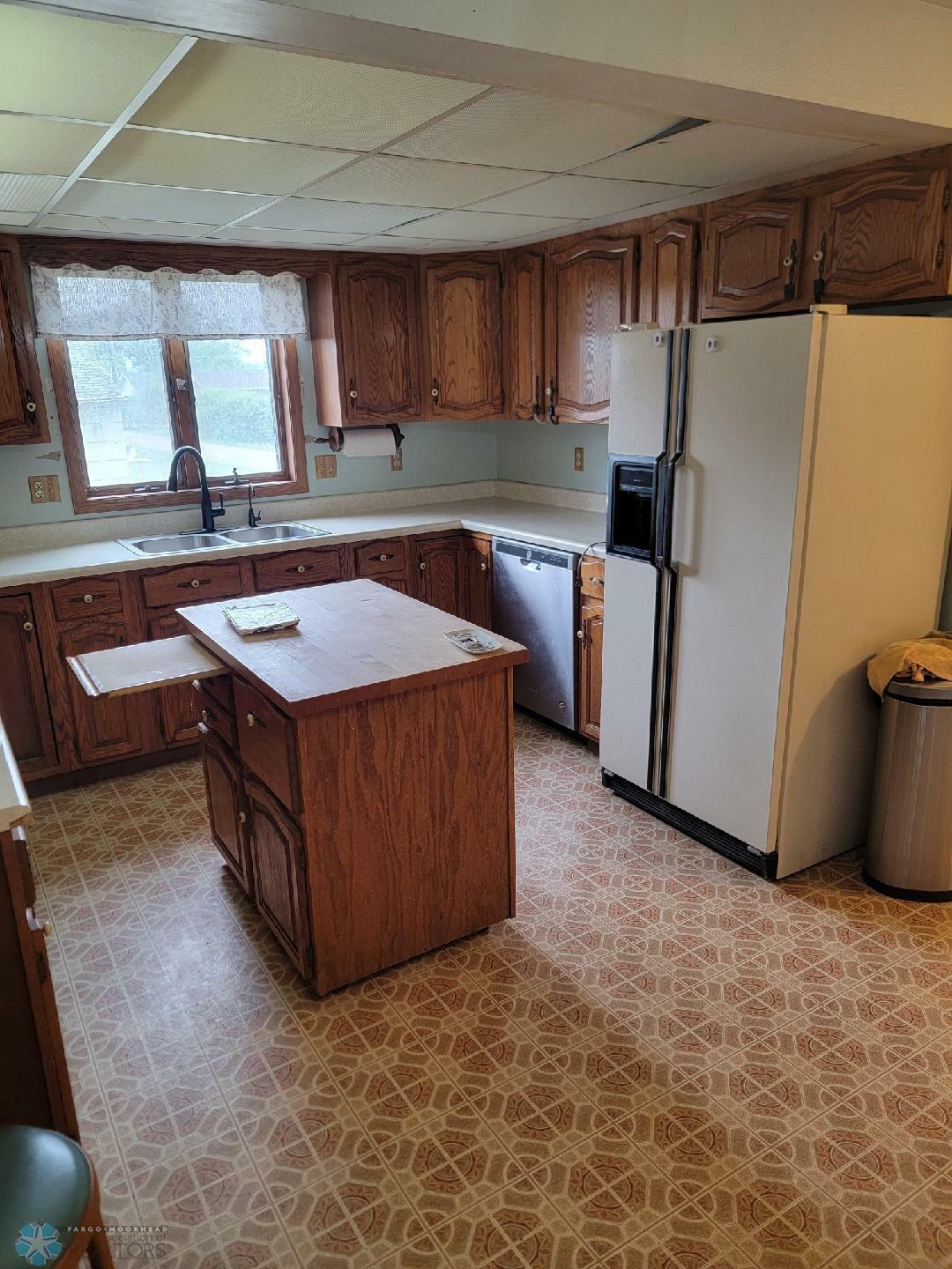 Property Photo: 117 5th Street W MN 56548