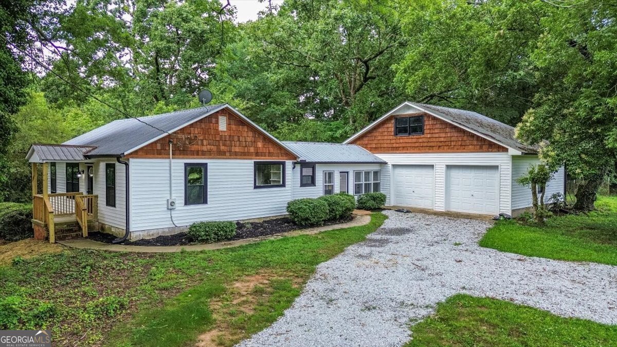 Property Photo: 3438 Highway 106 S GA 30646
