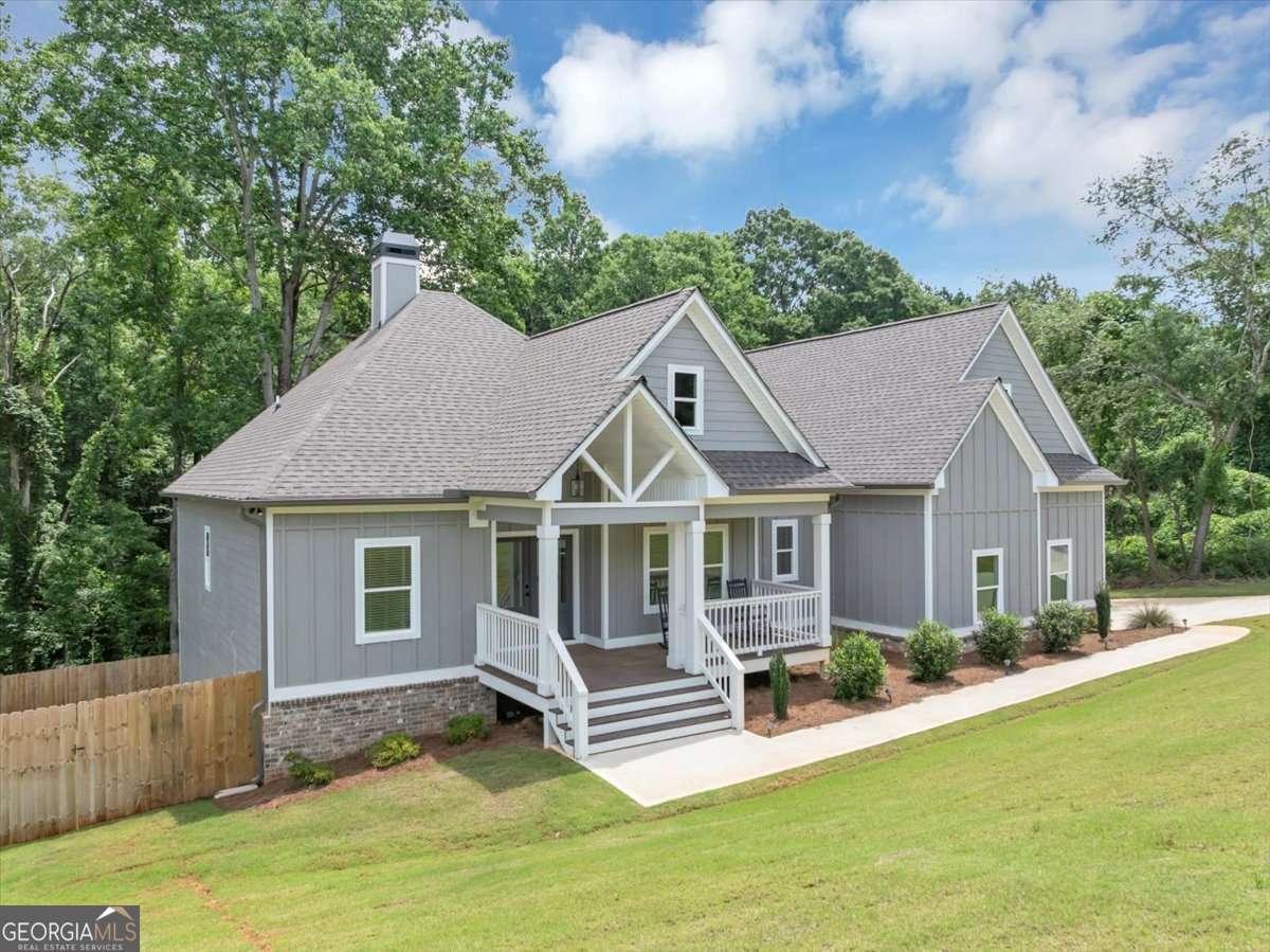 Property Photo: 1021 Windsor Creek Drive GA 30650