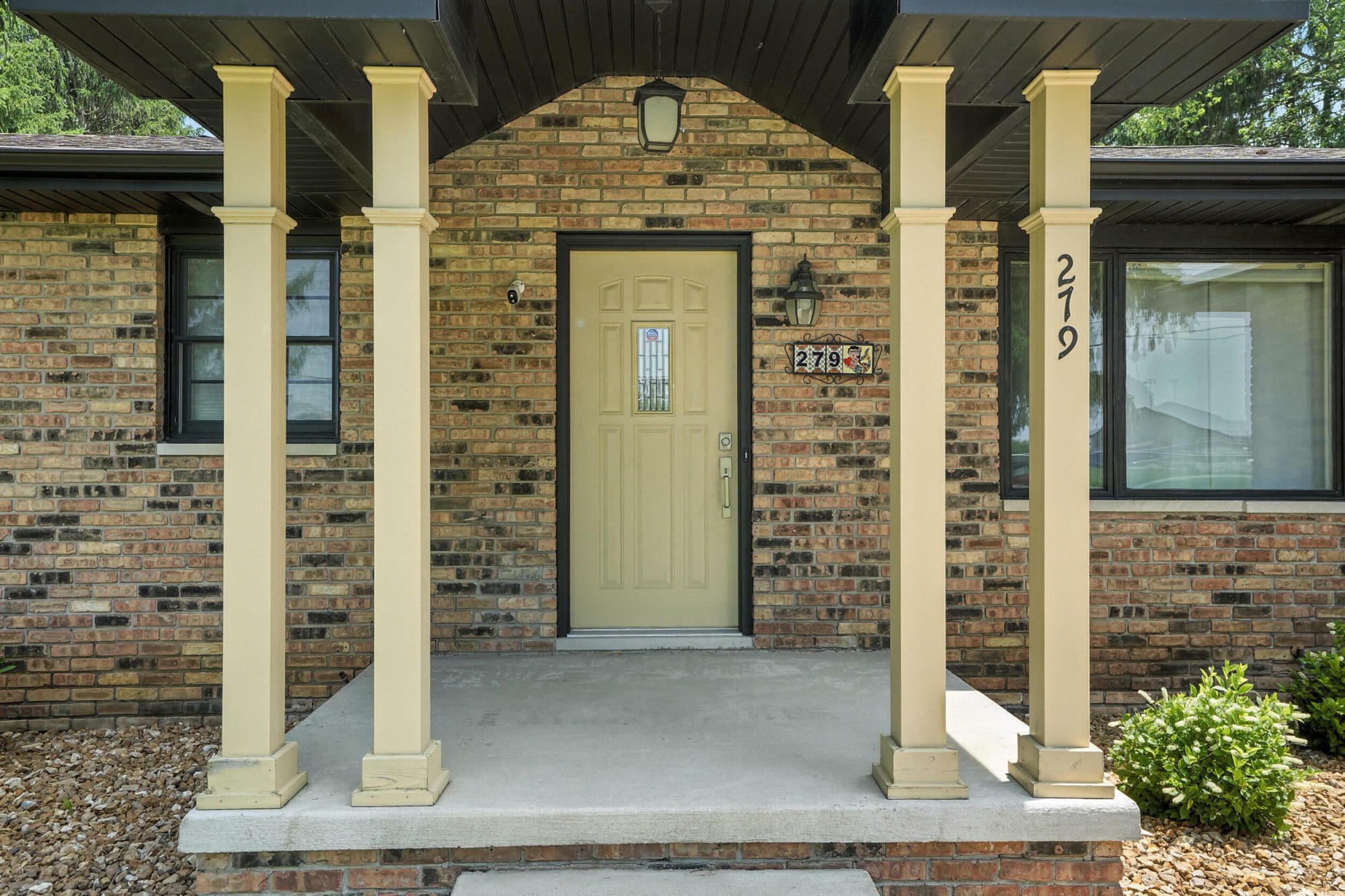 Property Photo: 279 S 500 IN 46385