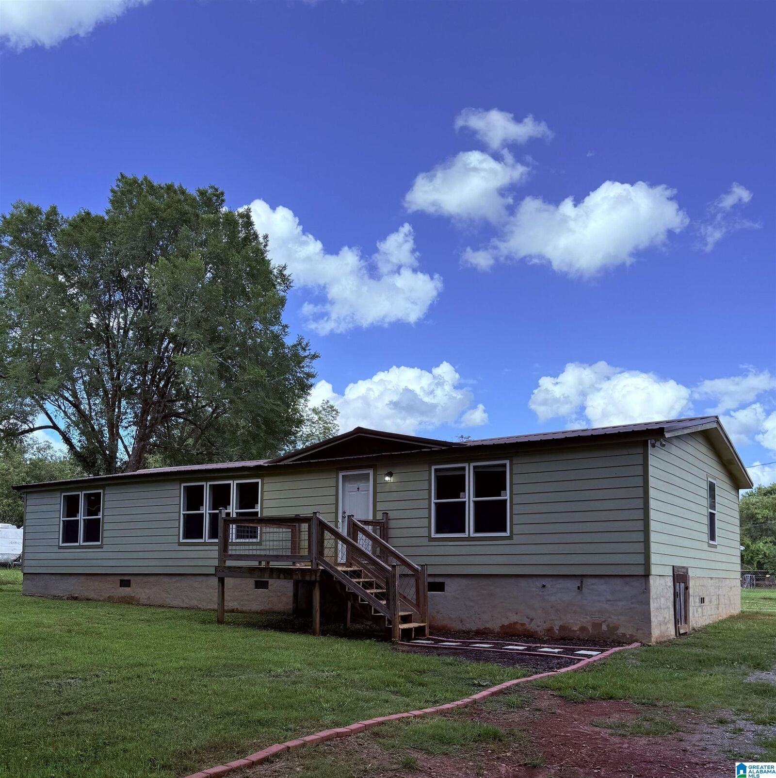 Property Photo:  338 Twin Street  AL 35150 