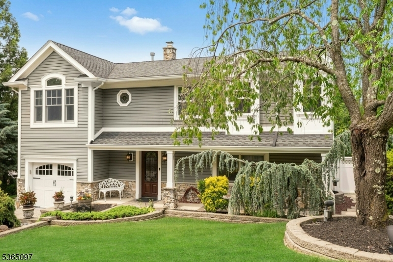 29 Borman Dr  Wanaque Boro NJ 07465 photo