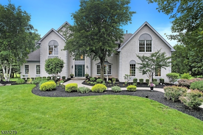 14 Canaday Ct  Montgomery Twp. NJ 08502 photo
