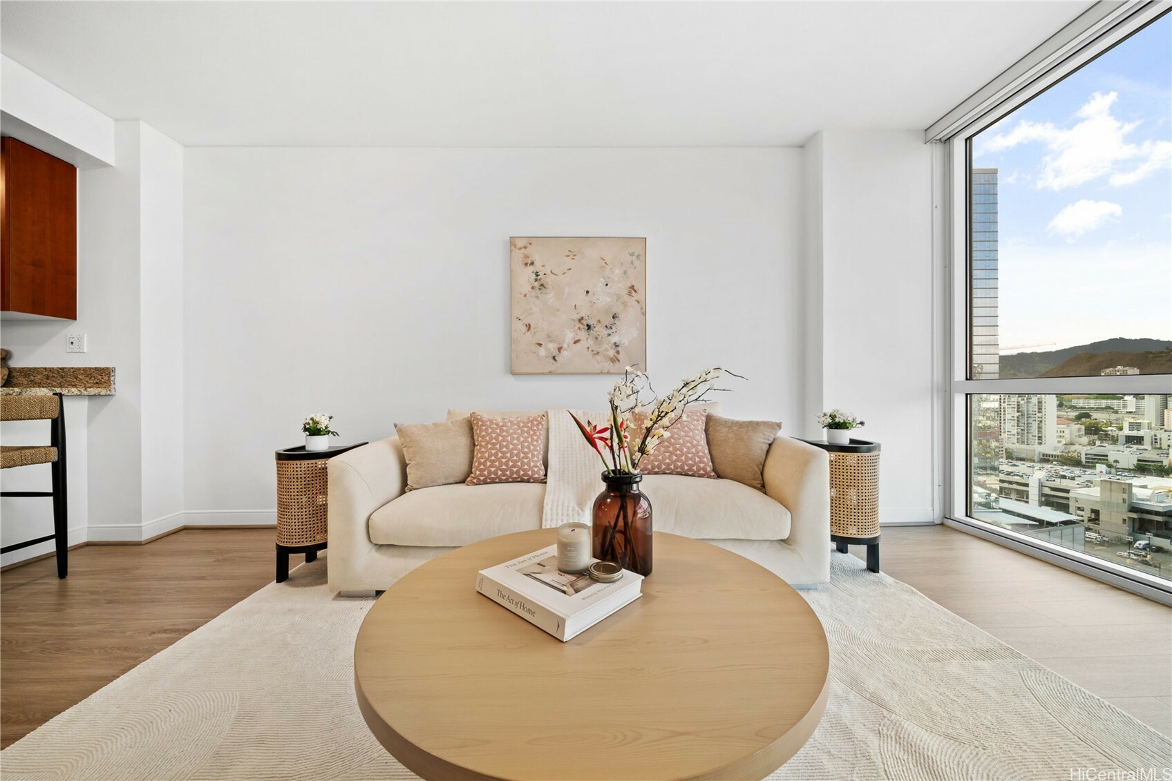 Property Photo: 909 Kapiolani Boulevard 2305 HI 96814