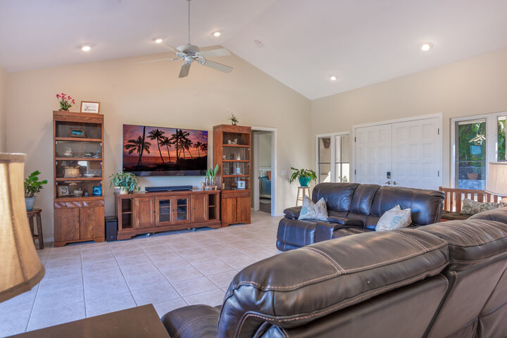 Property Photo:  75-5614-R Hienaloli Rd  HI 96740 