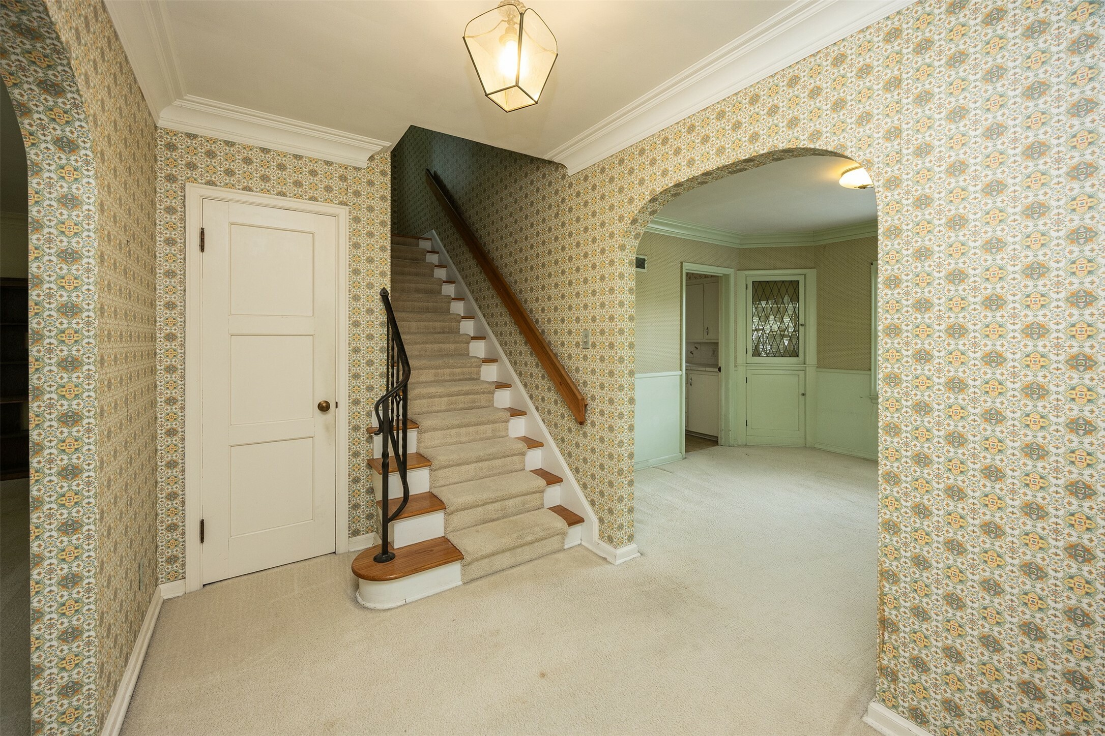 Property Photo: 5800 Pleasant Drive IA 50312
