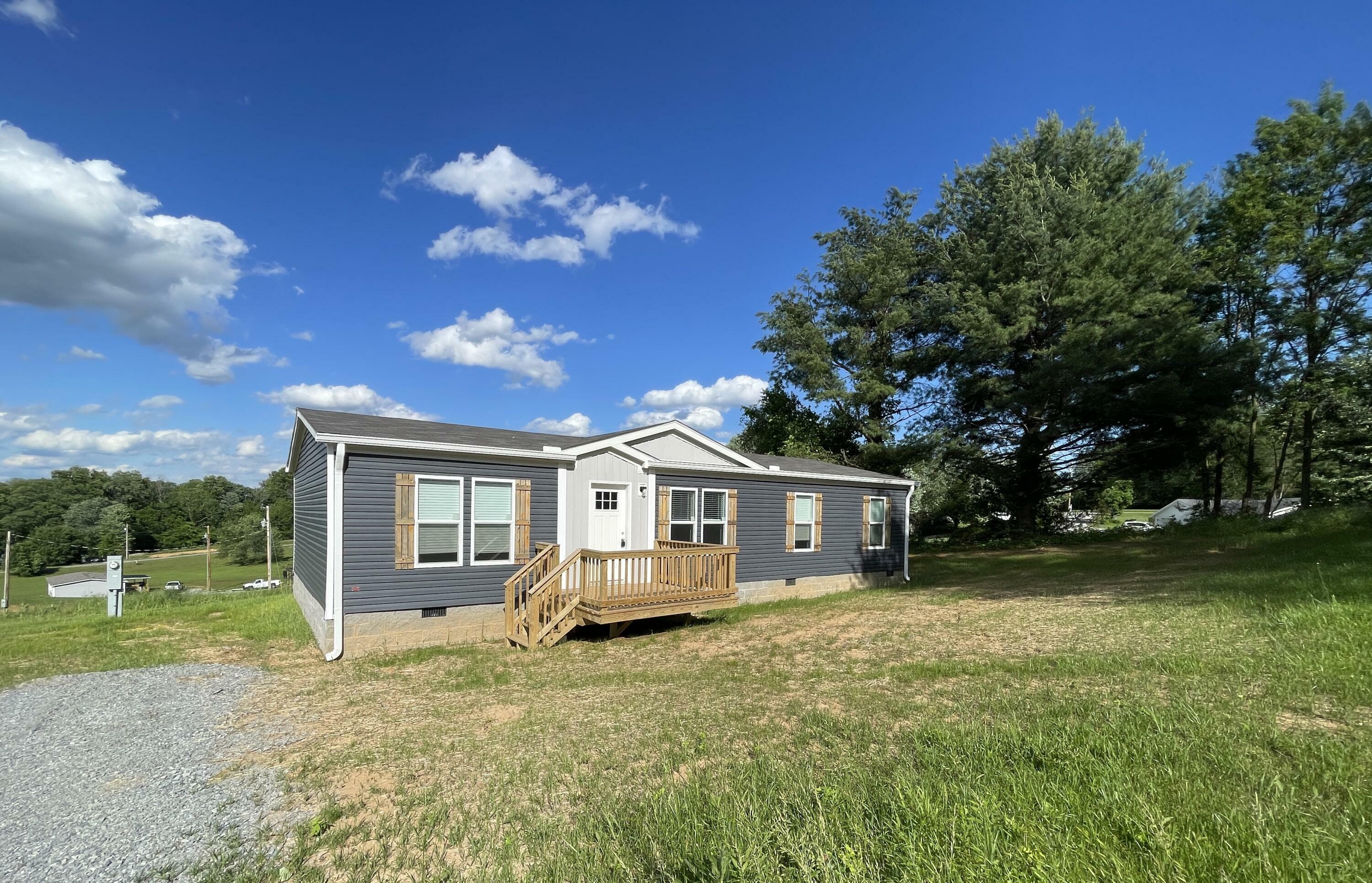 Property Photo: 469 Greenleaf Drive KY 42718