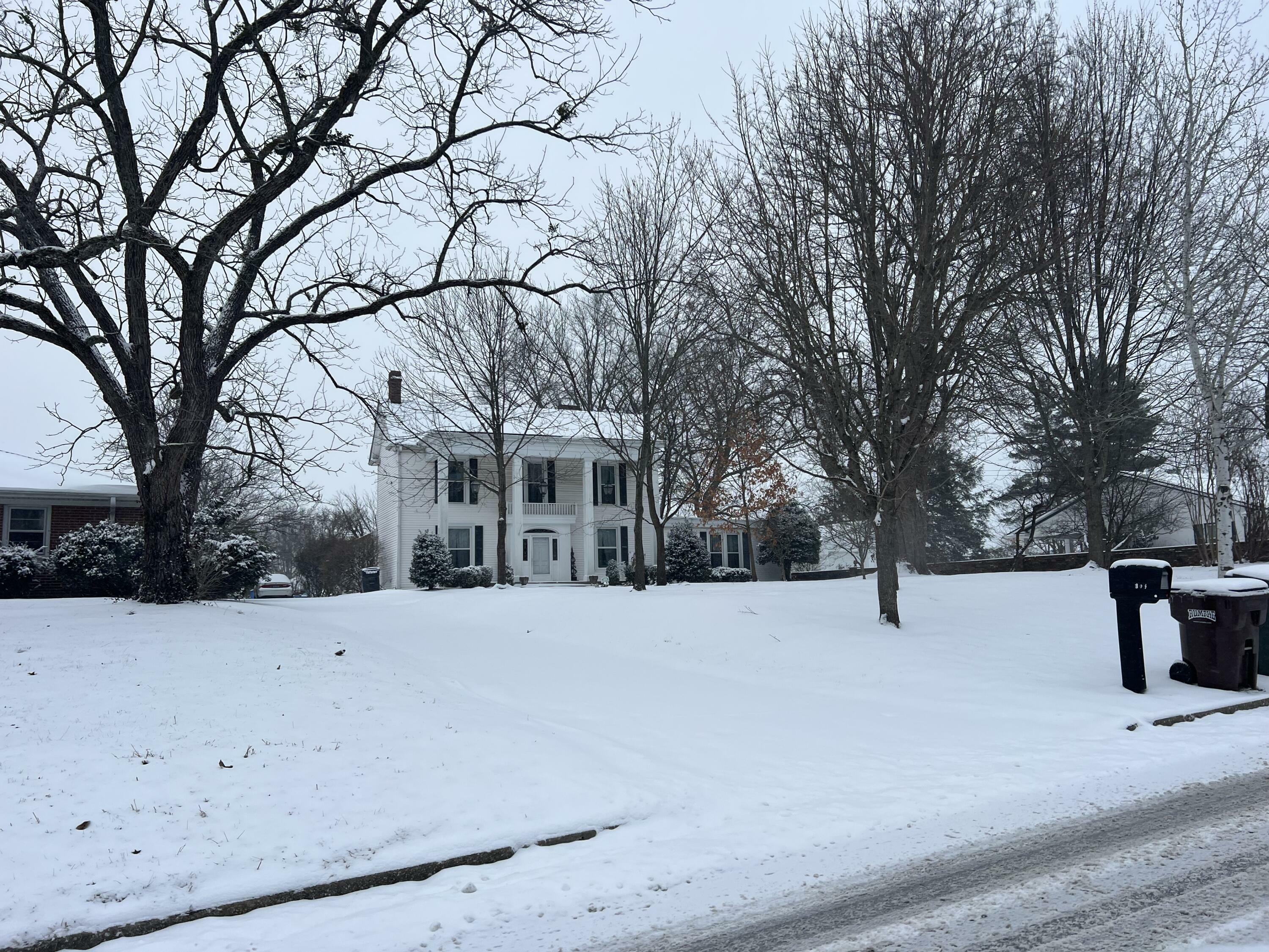 Property Photo: 305 Barnes Mill Road KY 40475