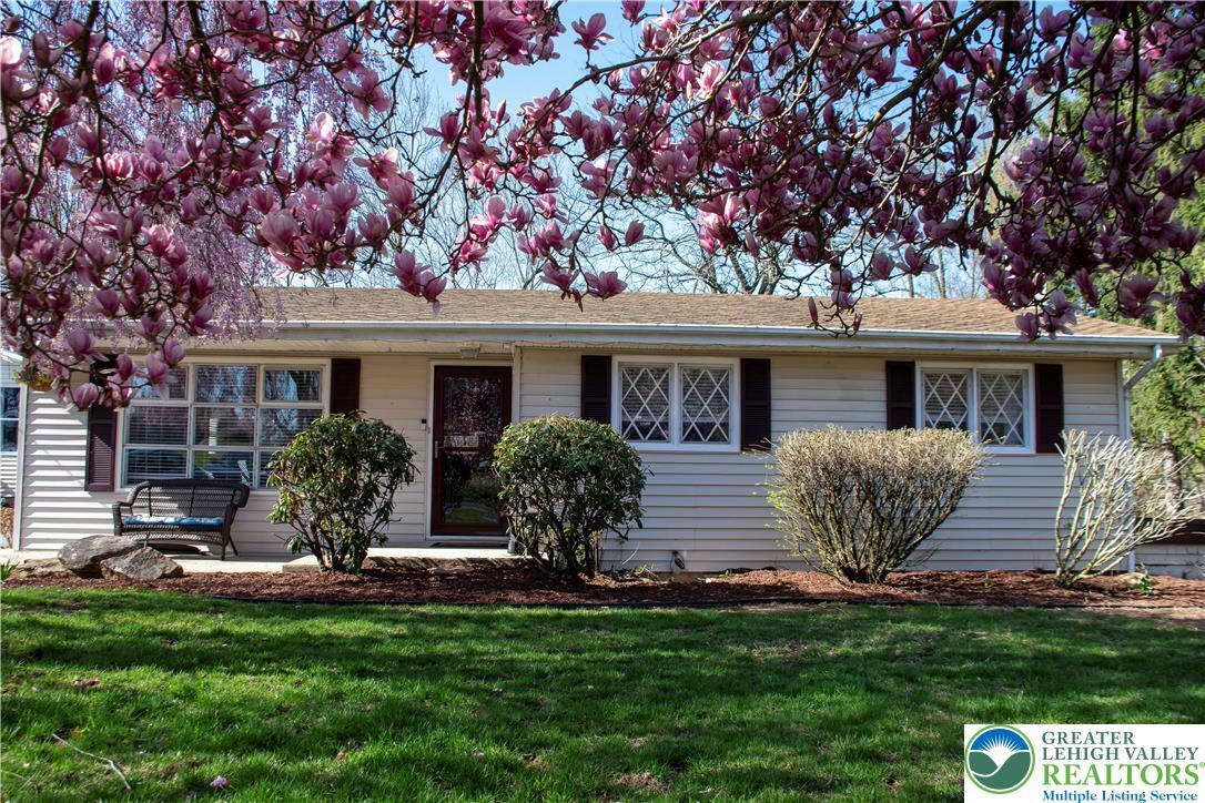 Property Photo: 20 Fredericksville Road PA 19539