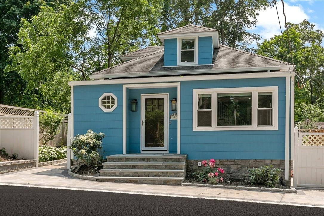 Property Photo:  526 King Street  NY 10514 