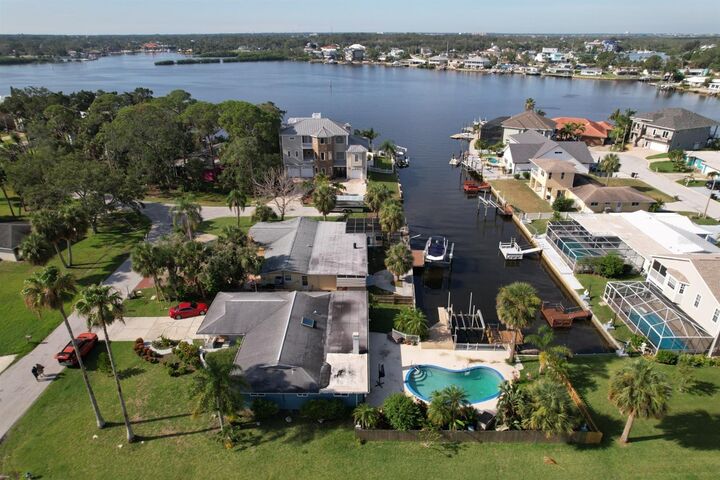 Property Photo:  5024 Miller Bayou Drive  FL 34668 