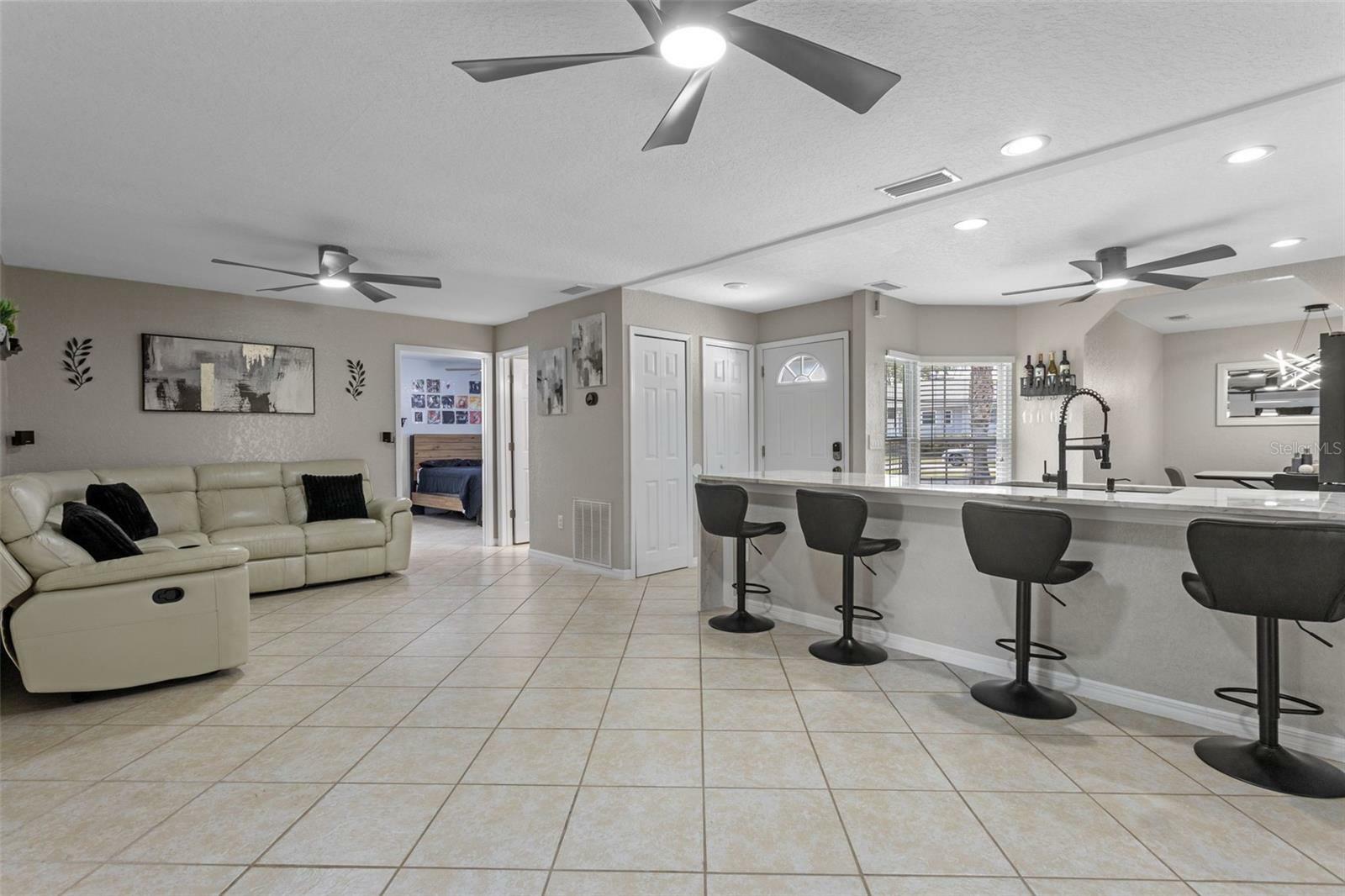 Property Photo: 2936 Estill Street FL 32738