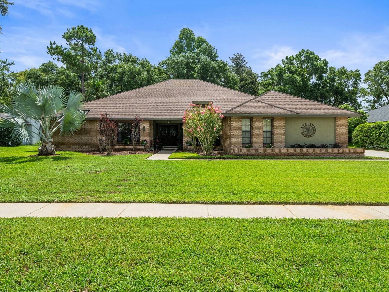 Property Photo: 3305 Westmoreland Drive FL 33618
