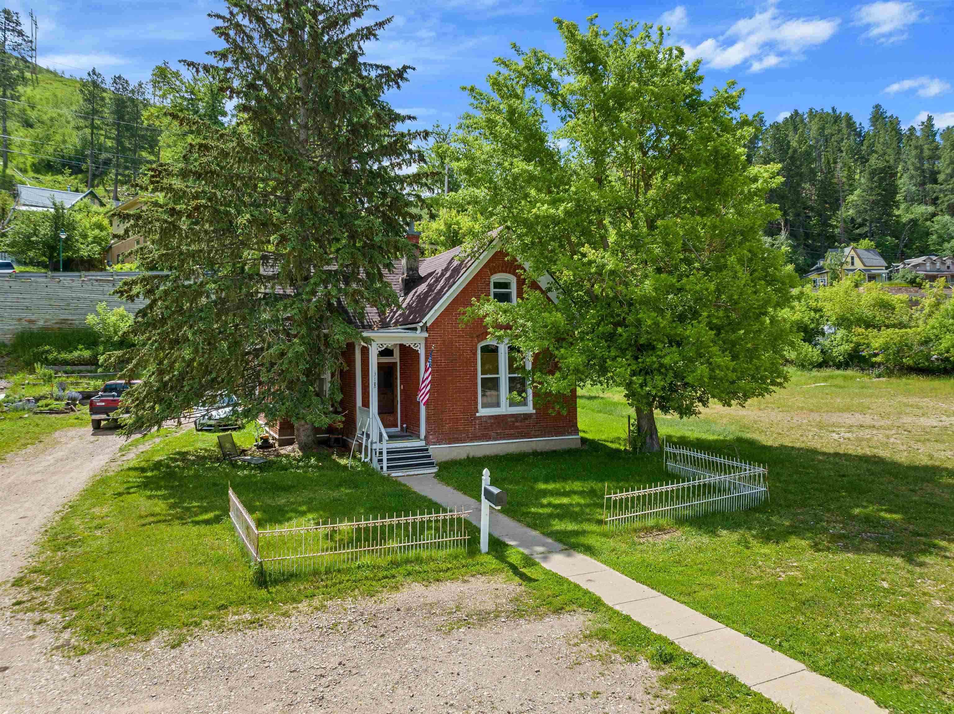 31 Charles Street  Deadwood SD 57732 photo