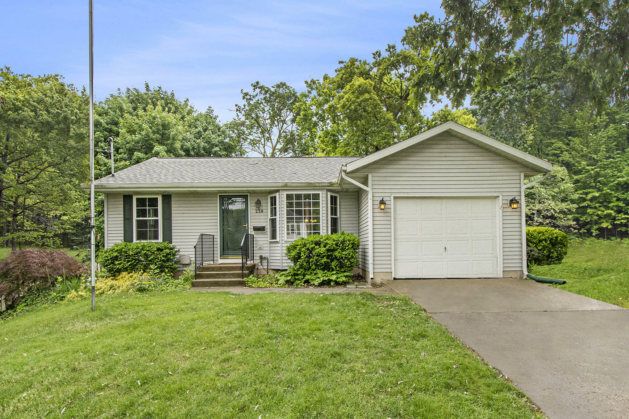 Property Photo: 238 Baynton Avenue NE MI 49503