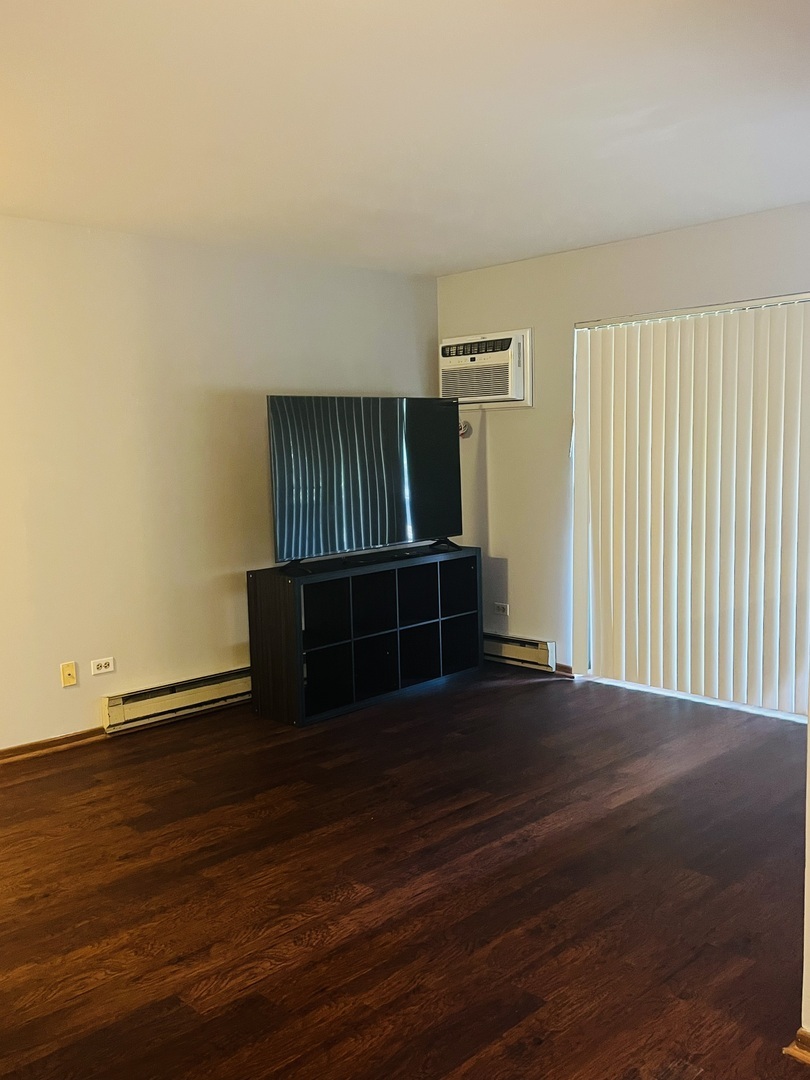 Property Photo: 1335 N Winslowe Drive 304 IL 60074