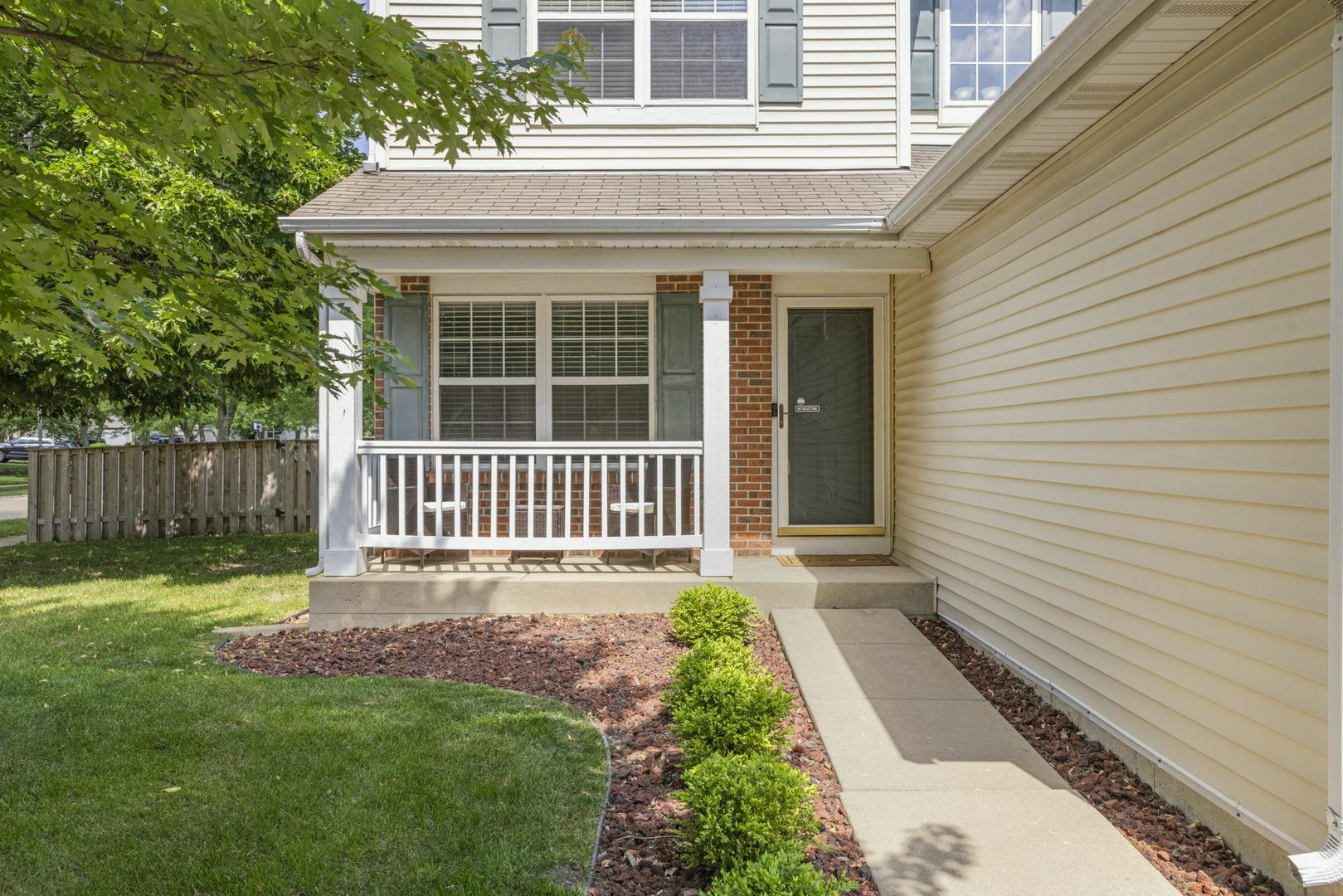 Property Photo: 2503 Red Hawk Ridge Court IL 60503