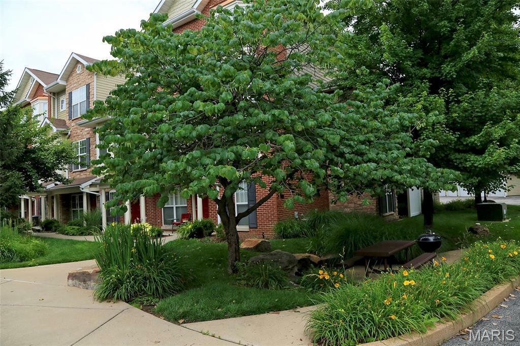 Property Photo: 2636 S McKnight Road MO 63124