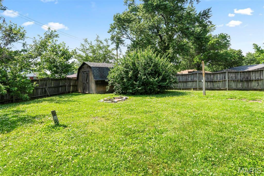 Property Photo: 31 Moorland Drive IL 62040