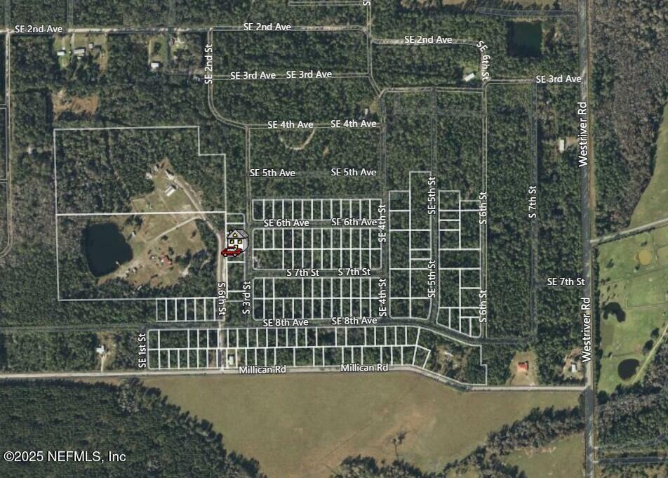 Property Photo: 111 SE 3rd Street FL 32177