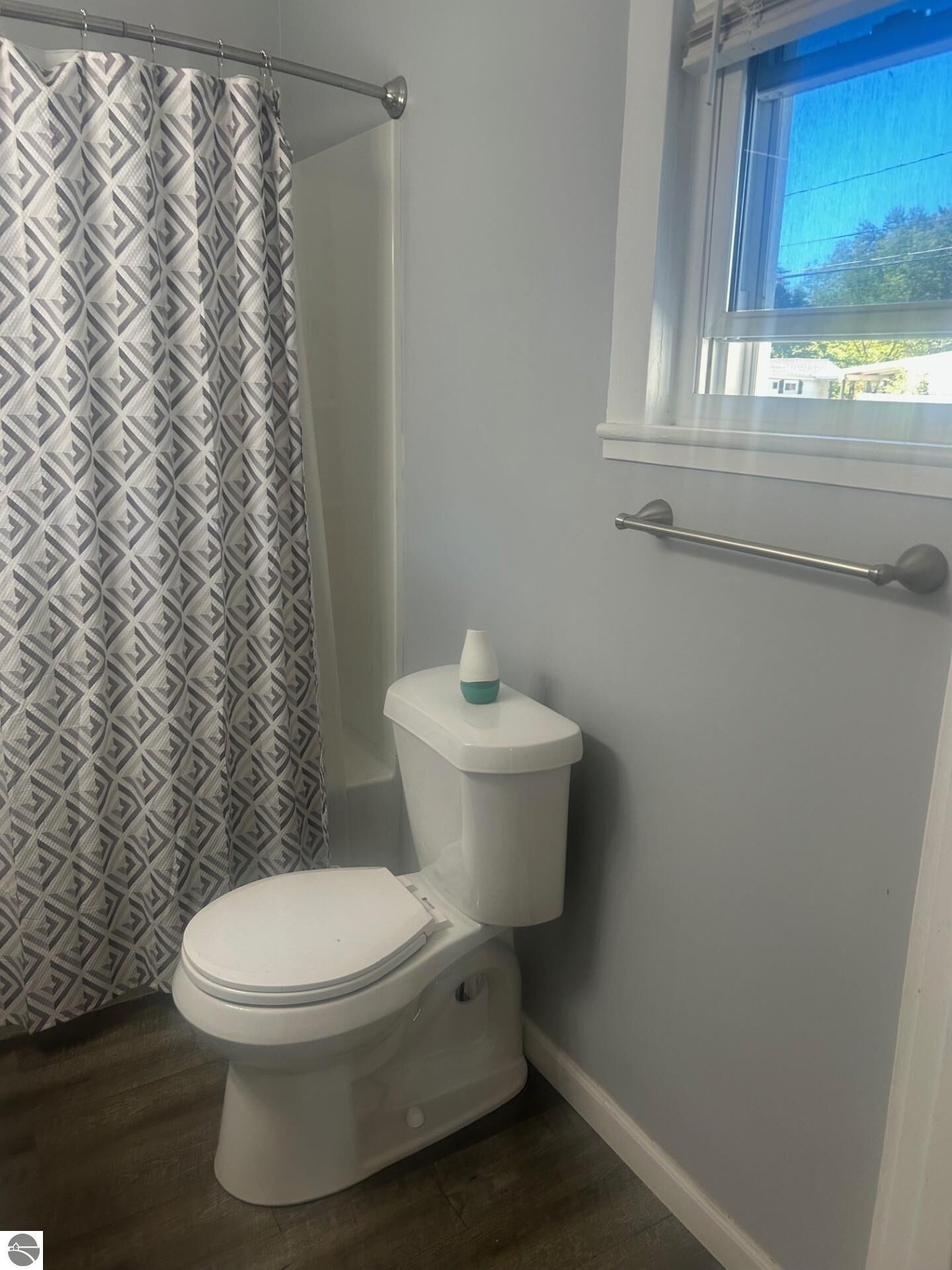 Property Photo: 921 W Broadway MI 48858