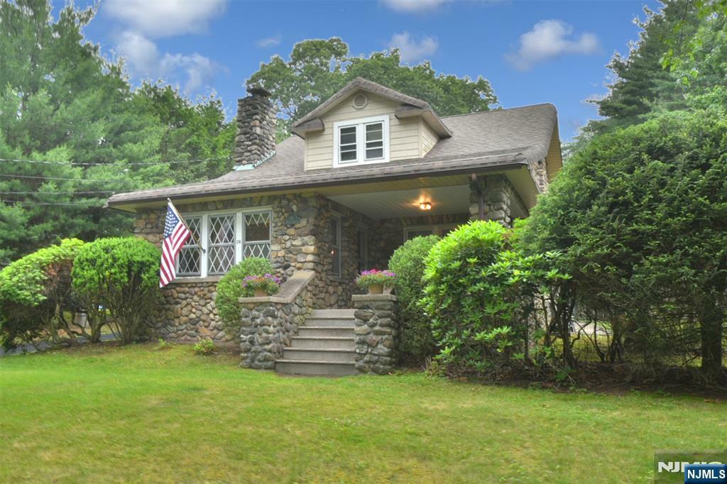Property Photo:  26 Monroe Street  NJ 07463 